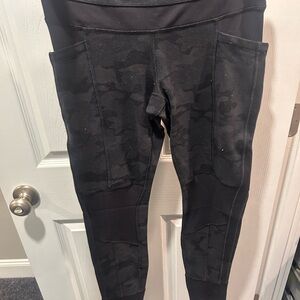Lululemon camo joggers